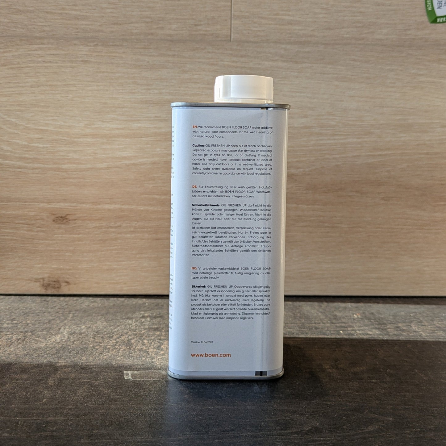 BOEN_Oiled_floors_Reinigungsset_für geölte Böden_2L weiß Seife Seite